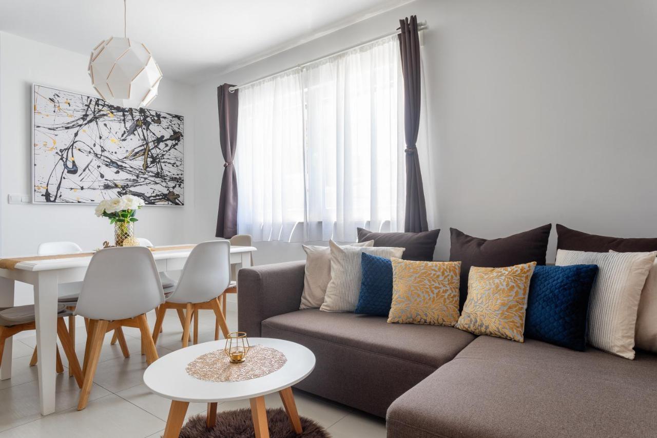 Apartman Amos With Private Pool *