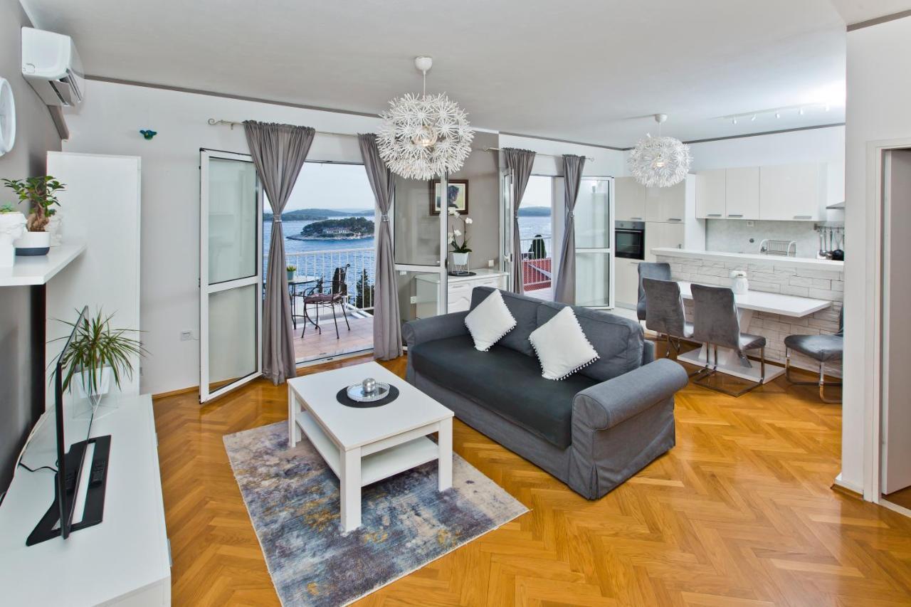 Apartment Milton Hvar