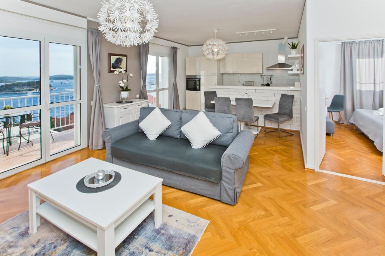 Milton Hvar Apartment