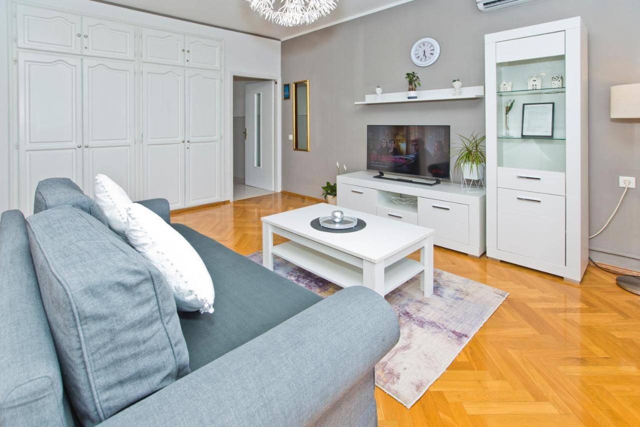 Milton Hvar Apartment *