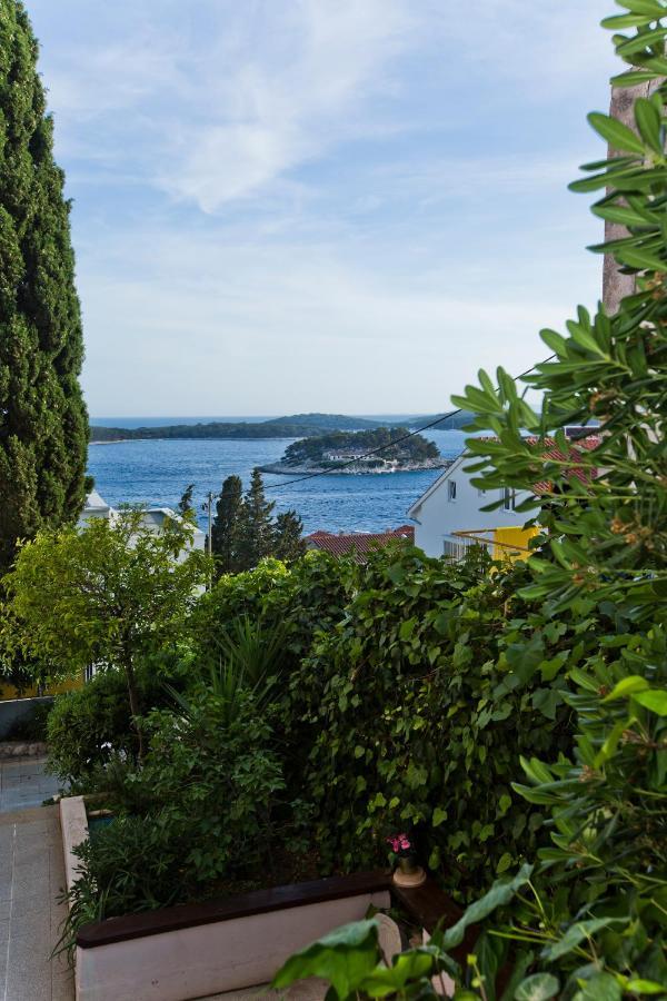 Milton Hvar Hvar Town