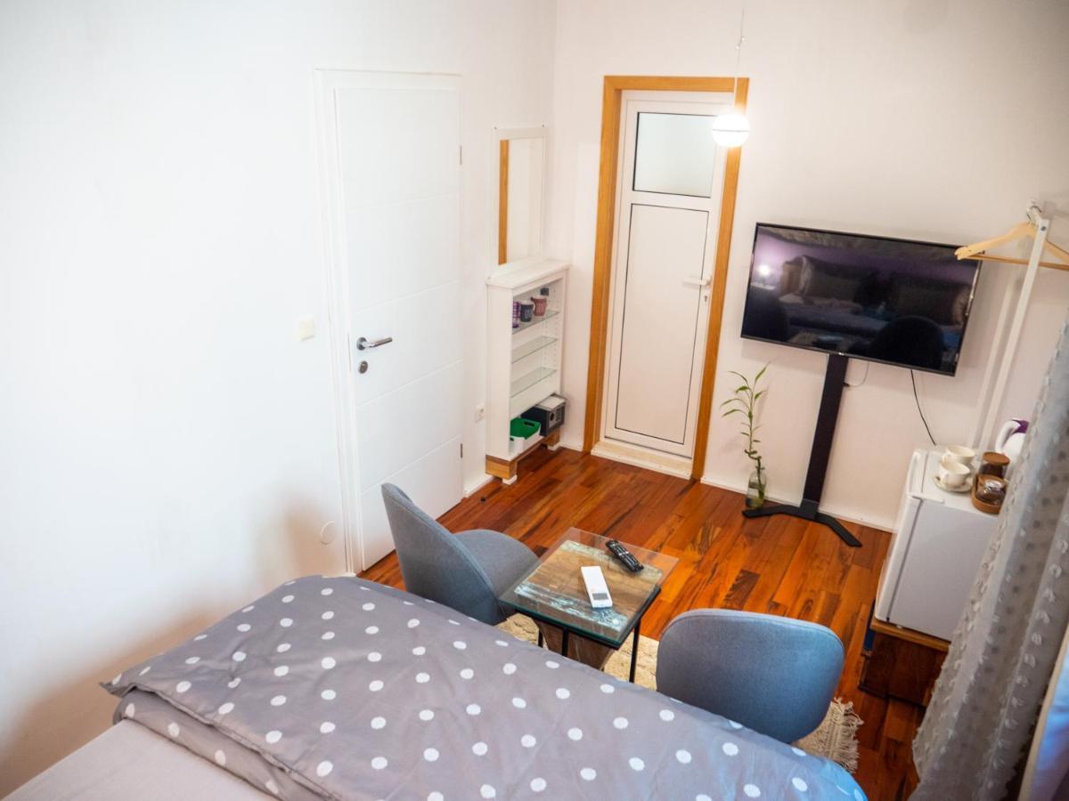 ~melody ~ With Breezy & Silent Ambience Apartamento Hvar Town