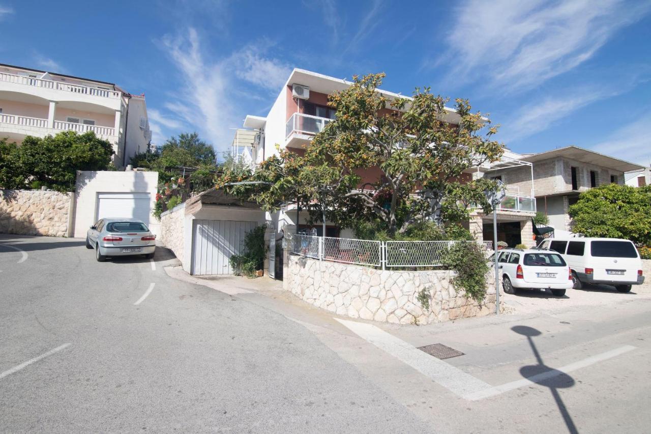 And Nikol Apartment