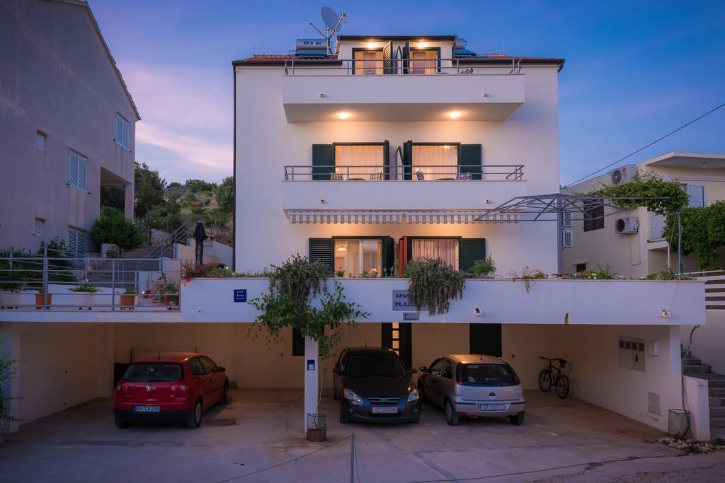 Apartment Plazibat