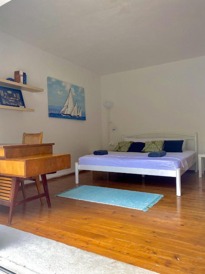 Robinson Crusoe Eco Bay Apartment Hvar Town