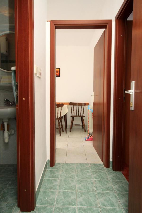 Guest house And With Parking Space Hvar - 8717 Hvar Town
