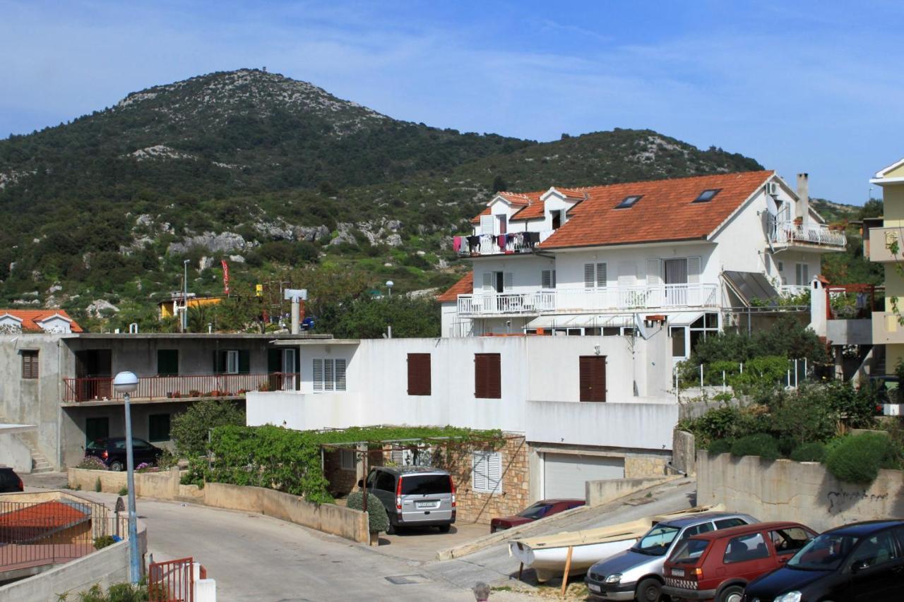 And With Parking Space Hvar - 8717 3*