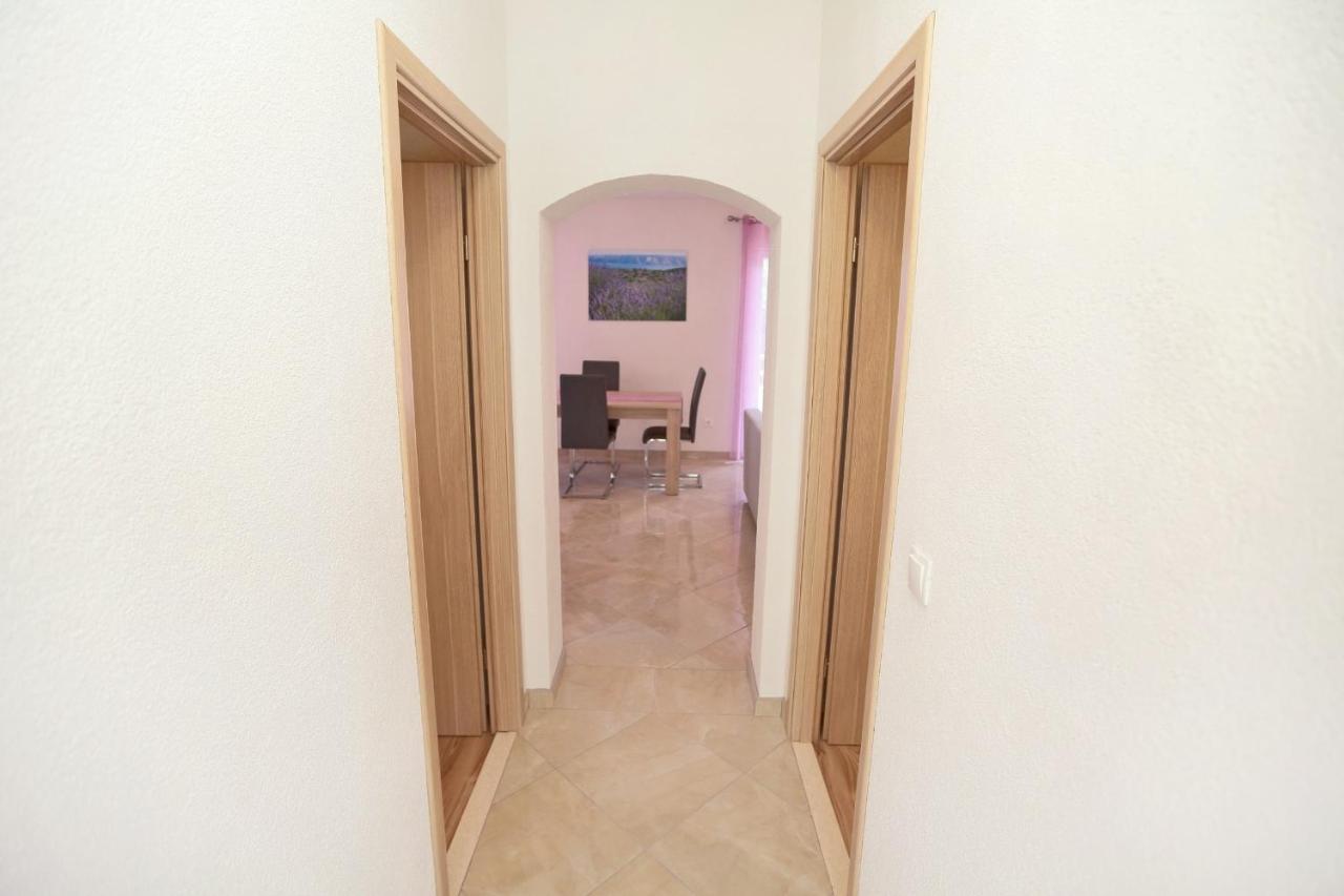 Zastupac 8761d Apartment Hvar Town
