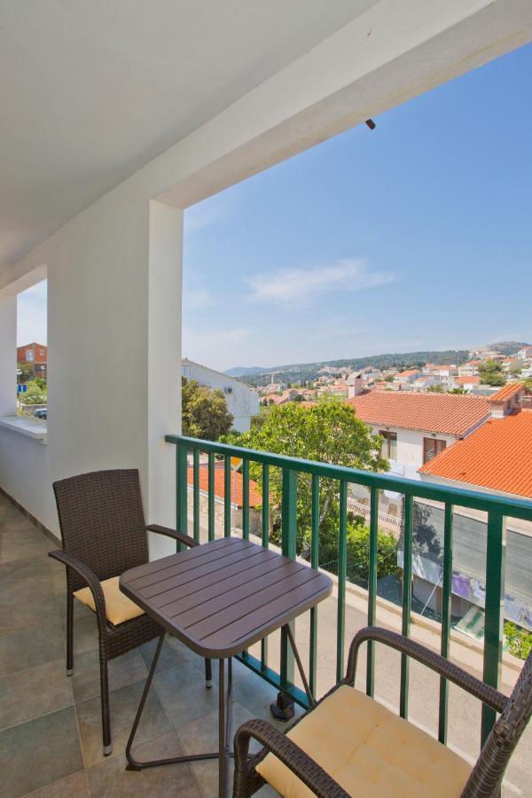 Art Deco Pape Hvar *