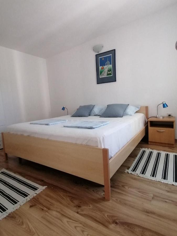 Apartman Nora *