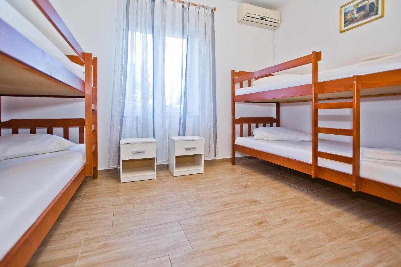Albergue Luka's & *