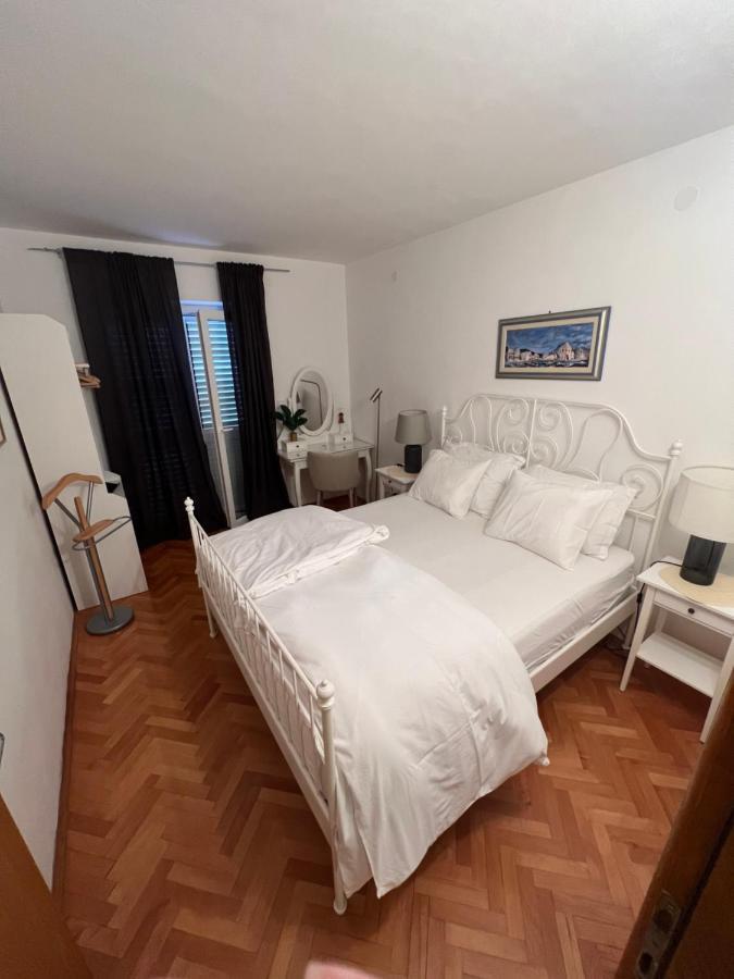 Jakov & Antonia Heritage Estate Apartment *