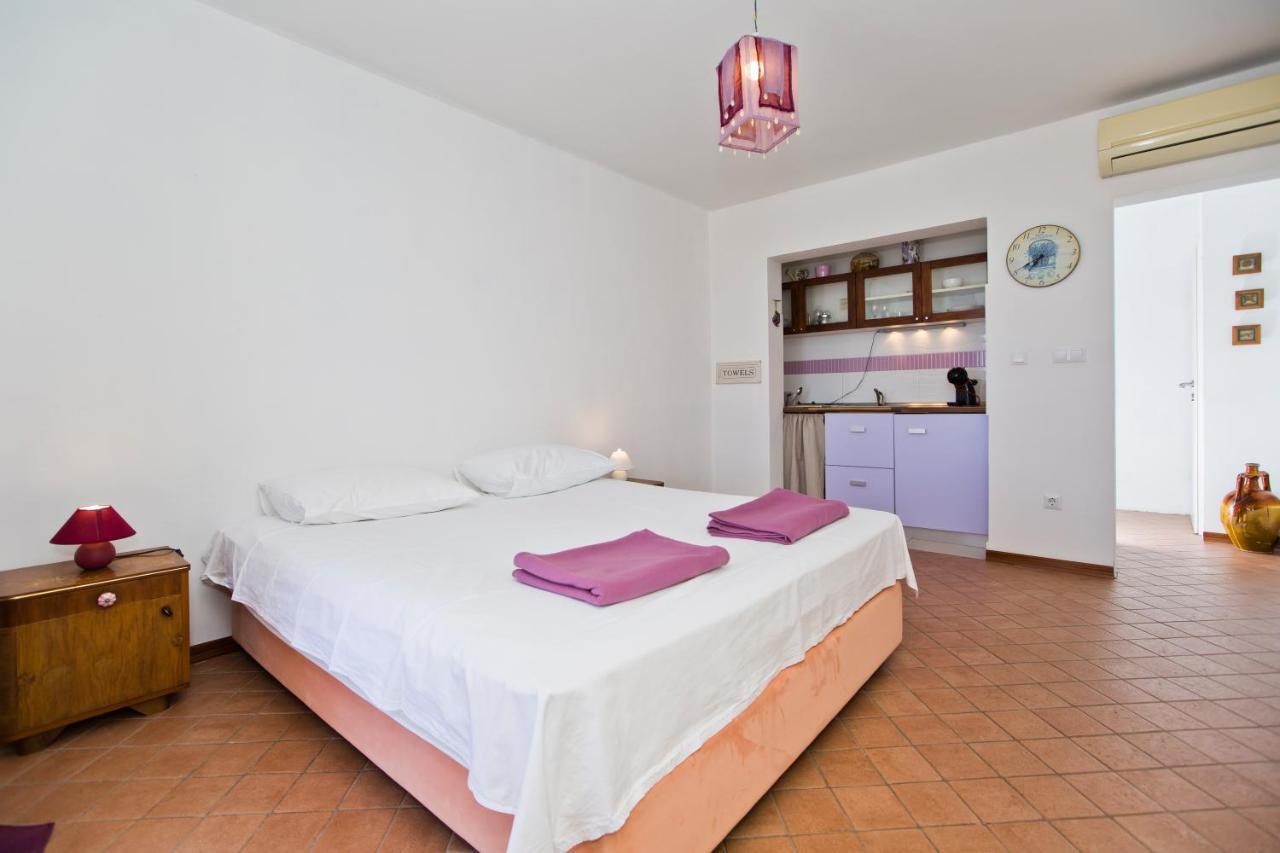 Rino Apartamento Hvar Town