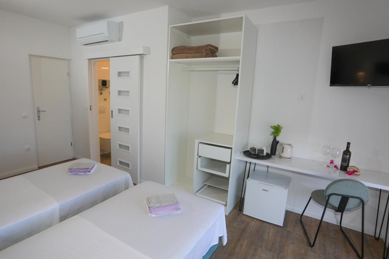 Stella Maris, Hvar - Rooms With A Balcony And A Stunning Sea View Guest house *