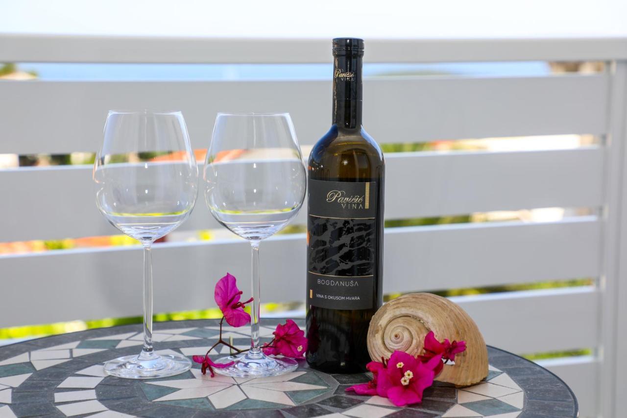 Gostinjska kuća Stella Maris, Hvar - Rooms With A Balcony And A Stunning Sea View