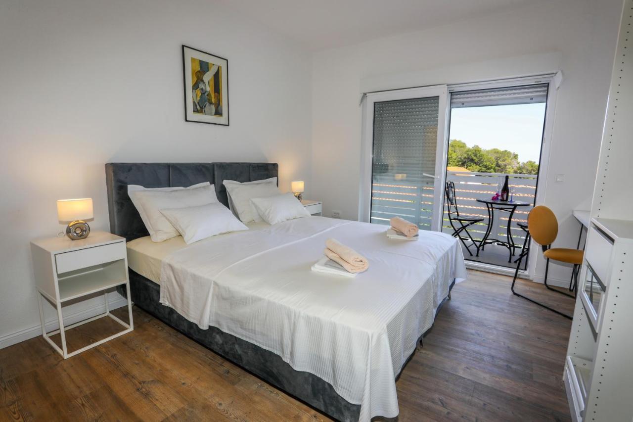Guest house Stella Maris, Hvar - Rooms With A Balcony And A Stunning Sea View *