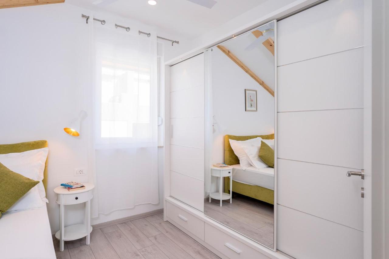 The Elegance Nest - Zf Hvar Apartman