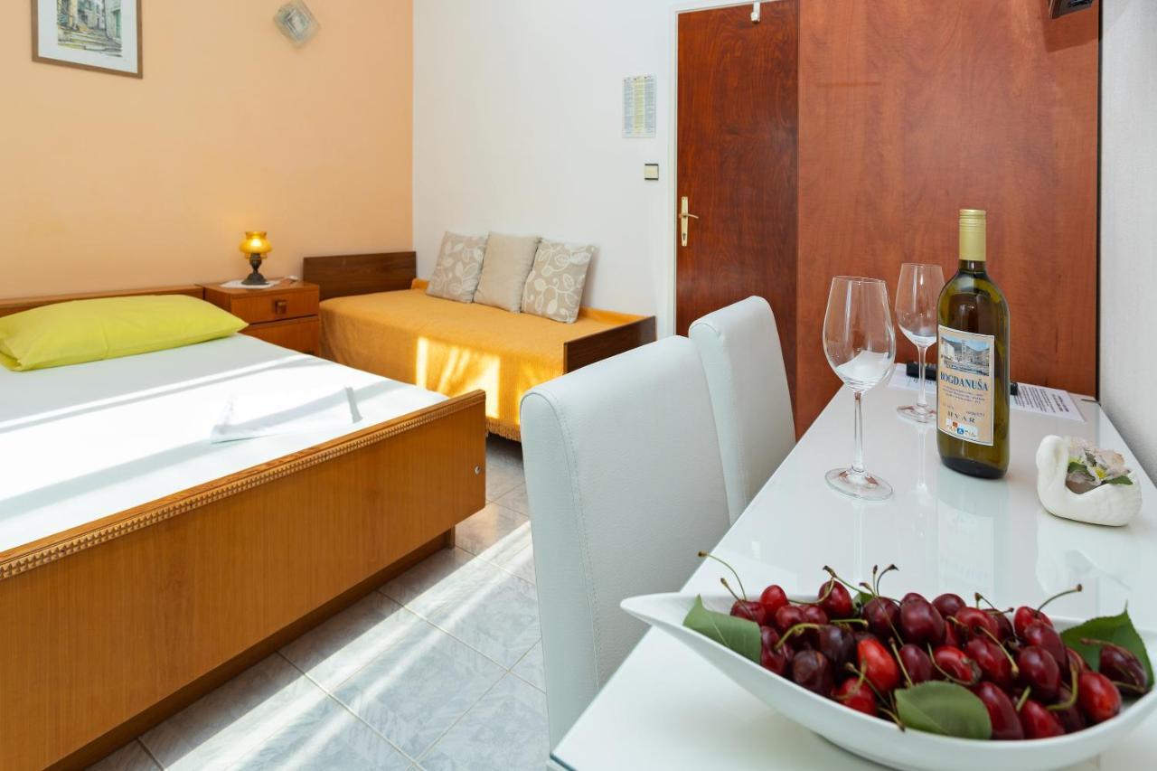 Guest house Balic - Zf Hvar