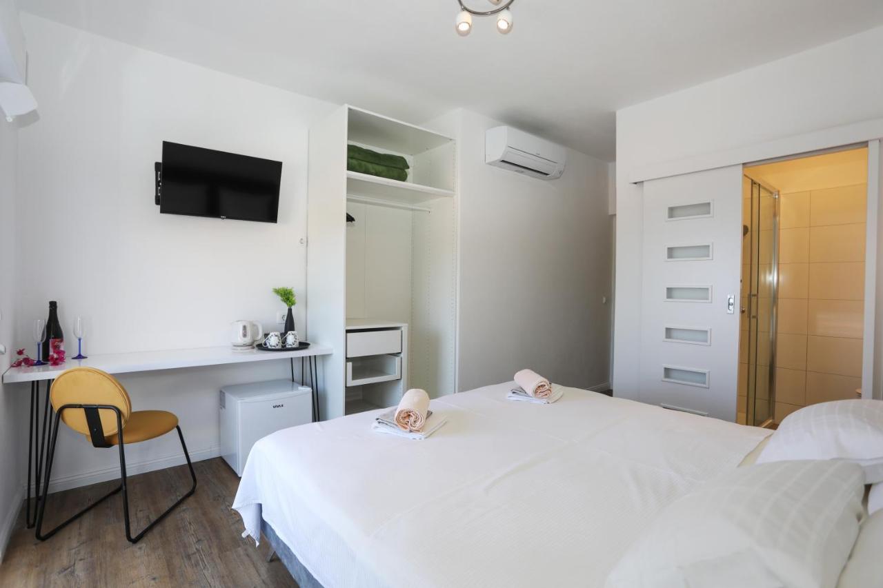 Stella Maris, Hvar - Rooms With A Balcony And A Stunning Sea View *