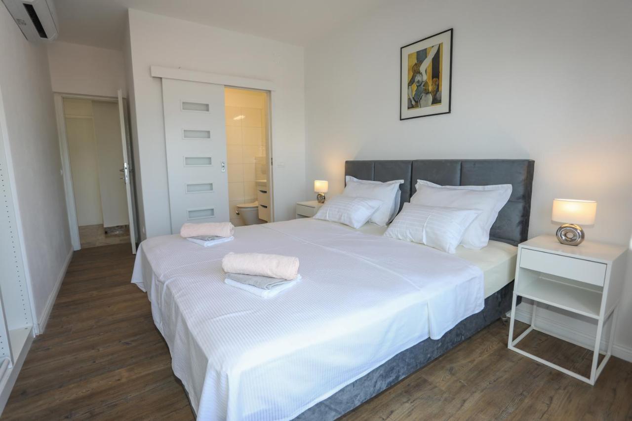 Stella Maris, Hvar - Rooms With A Balcony And A Stunning Sea View Guest house