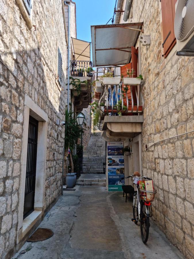Riva * Hvar Town