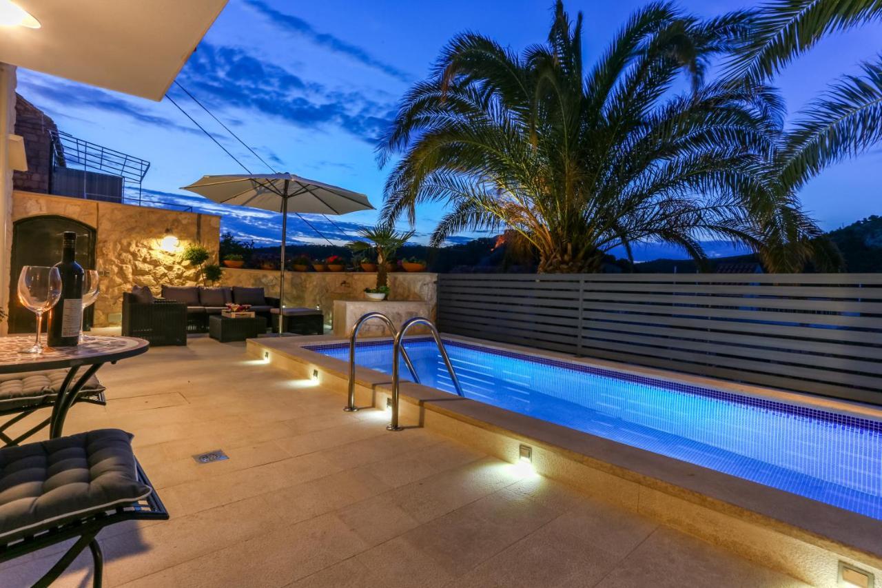 Apartment Capitis In The Center Hvar Town
