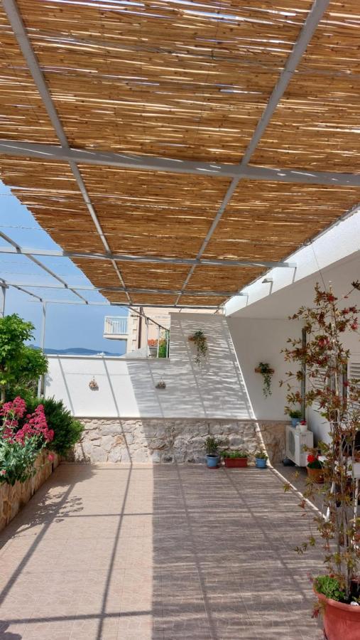 Apartment Dora Hvar Town
