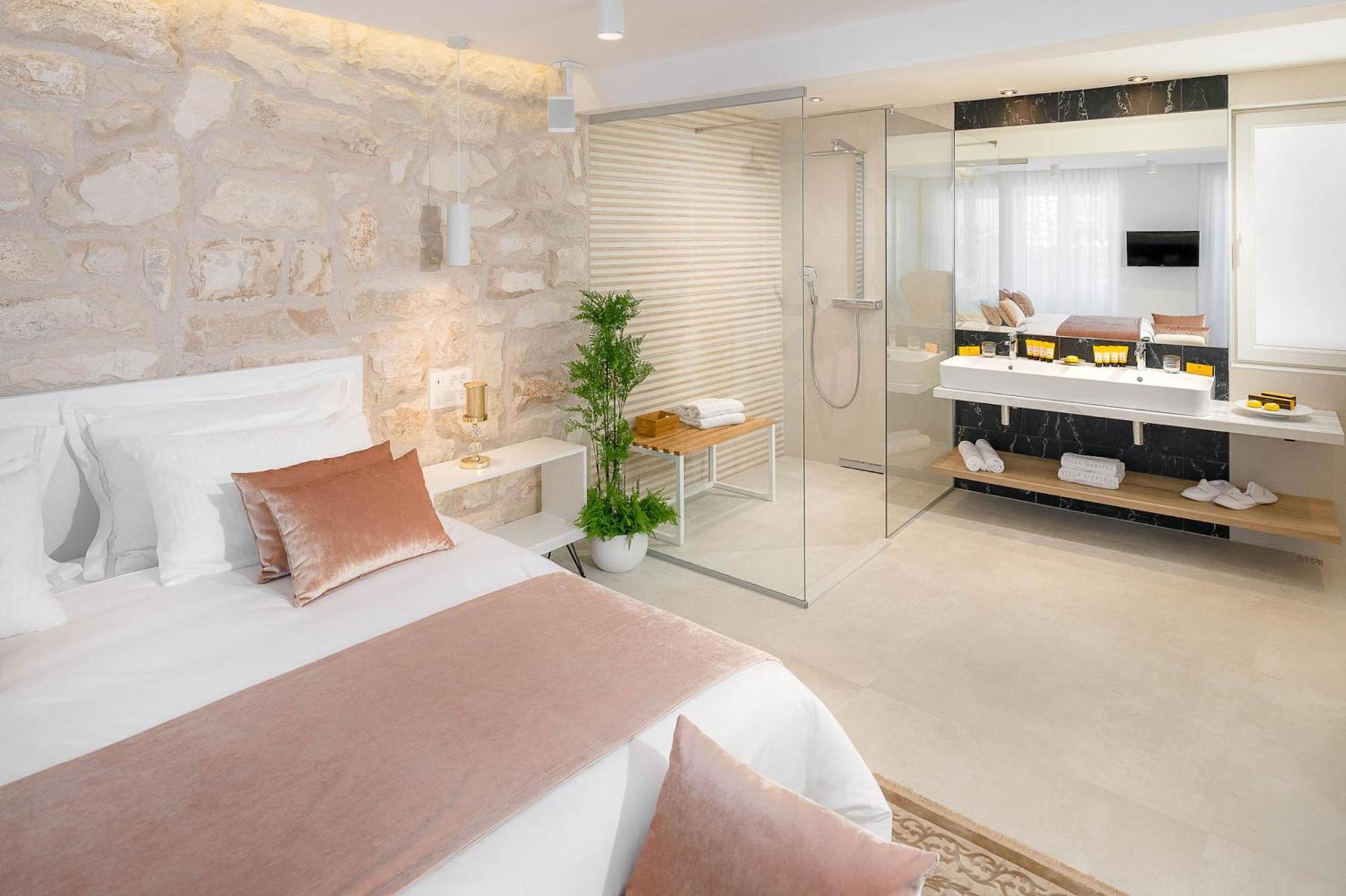 Hvar Majestic: Seaside Centre Retreat Villa *