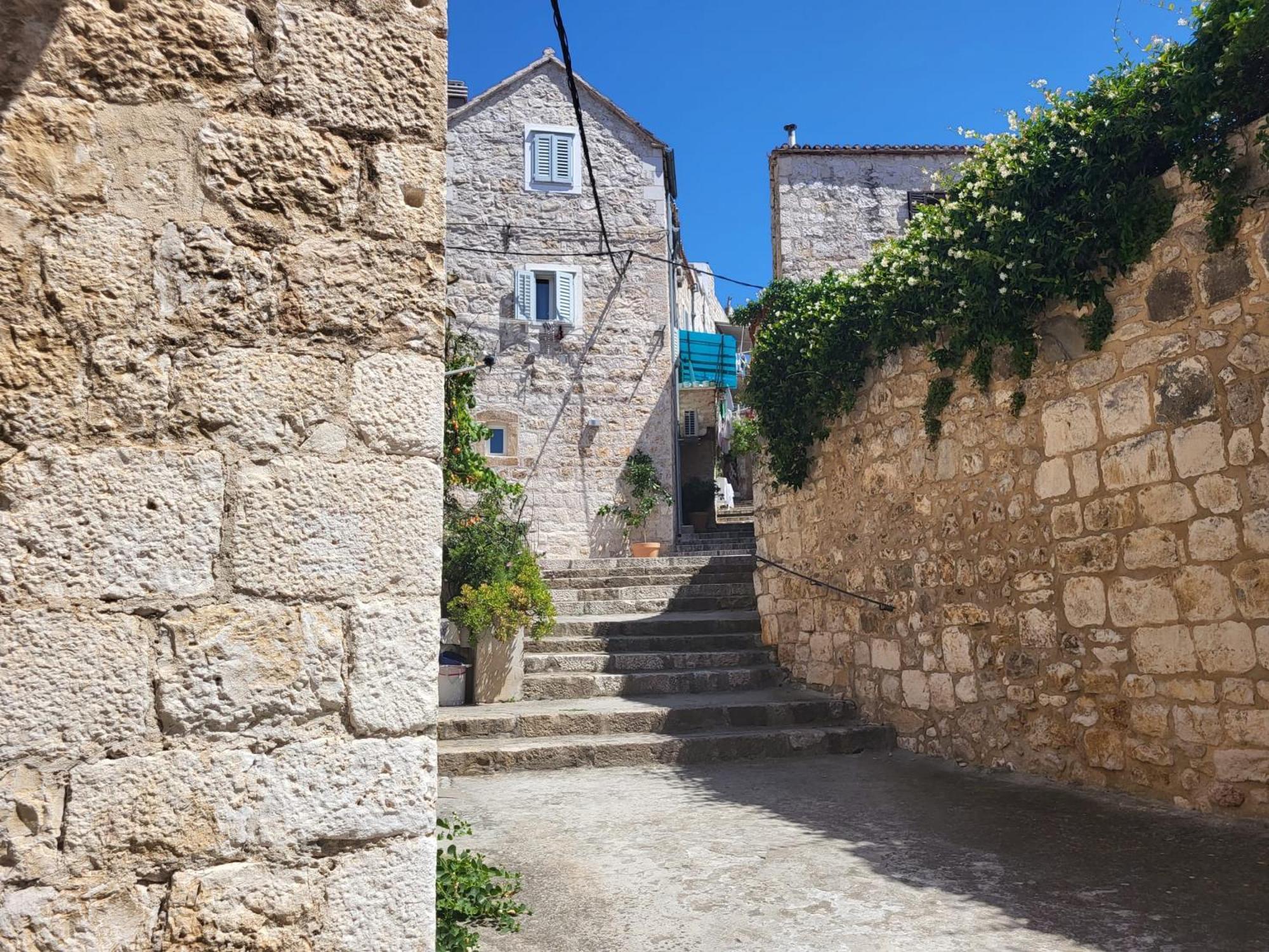 Moscatello Villa *