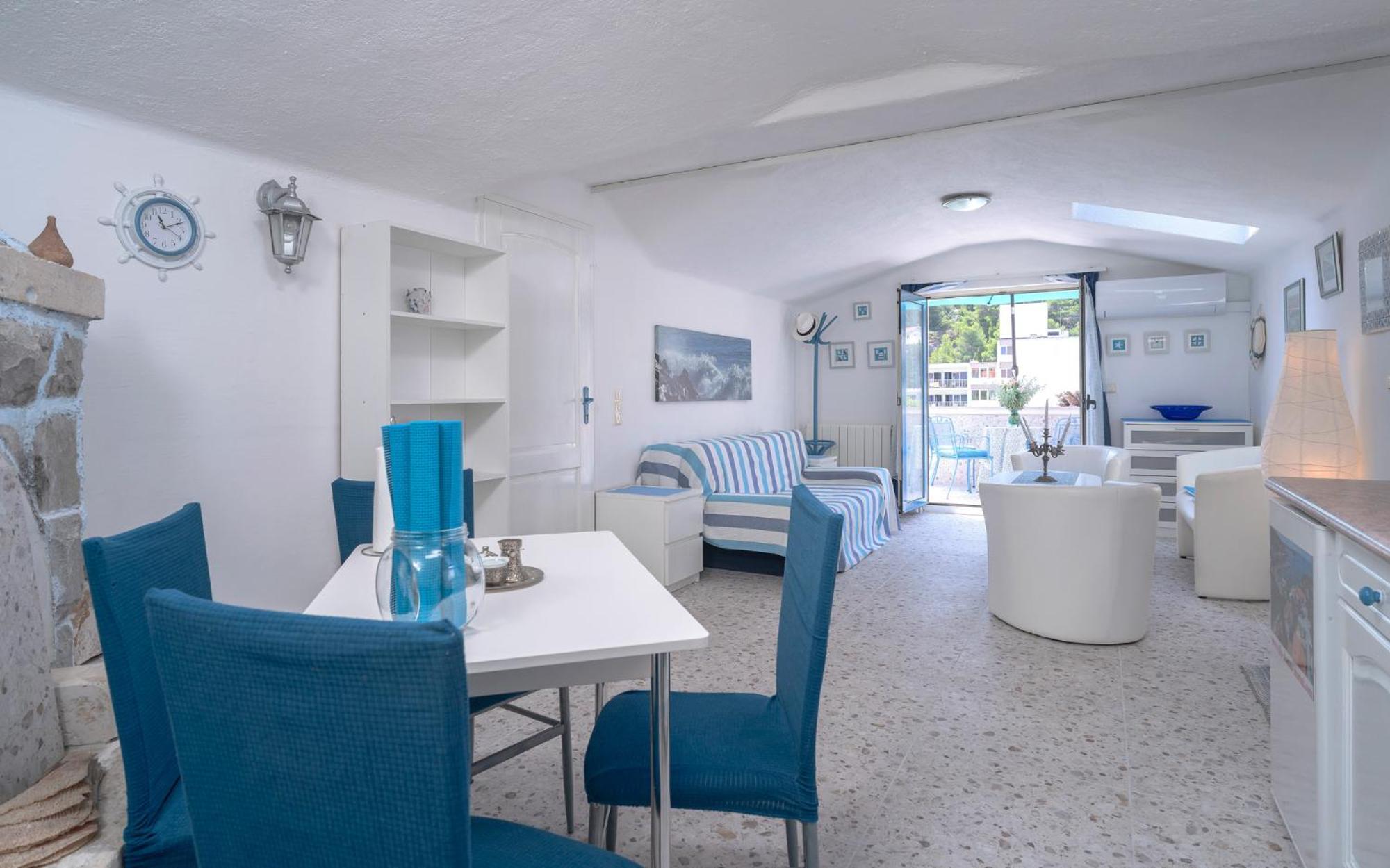 Domus Marini Apartment *