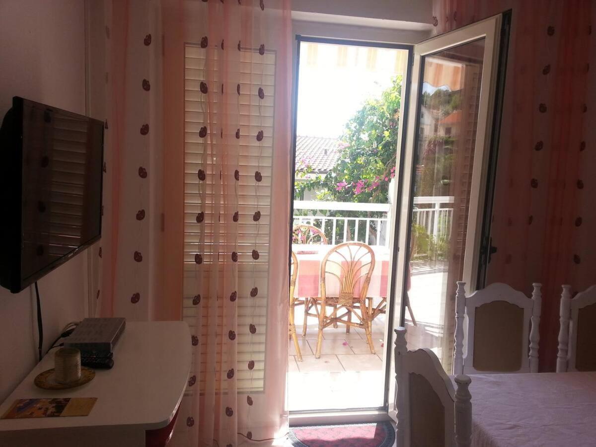 Ana Apartamento