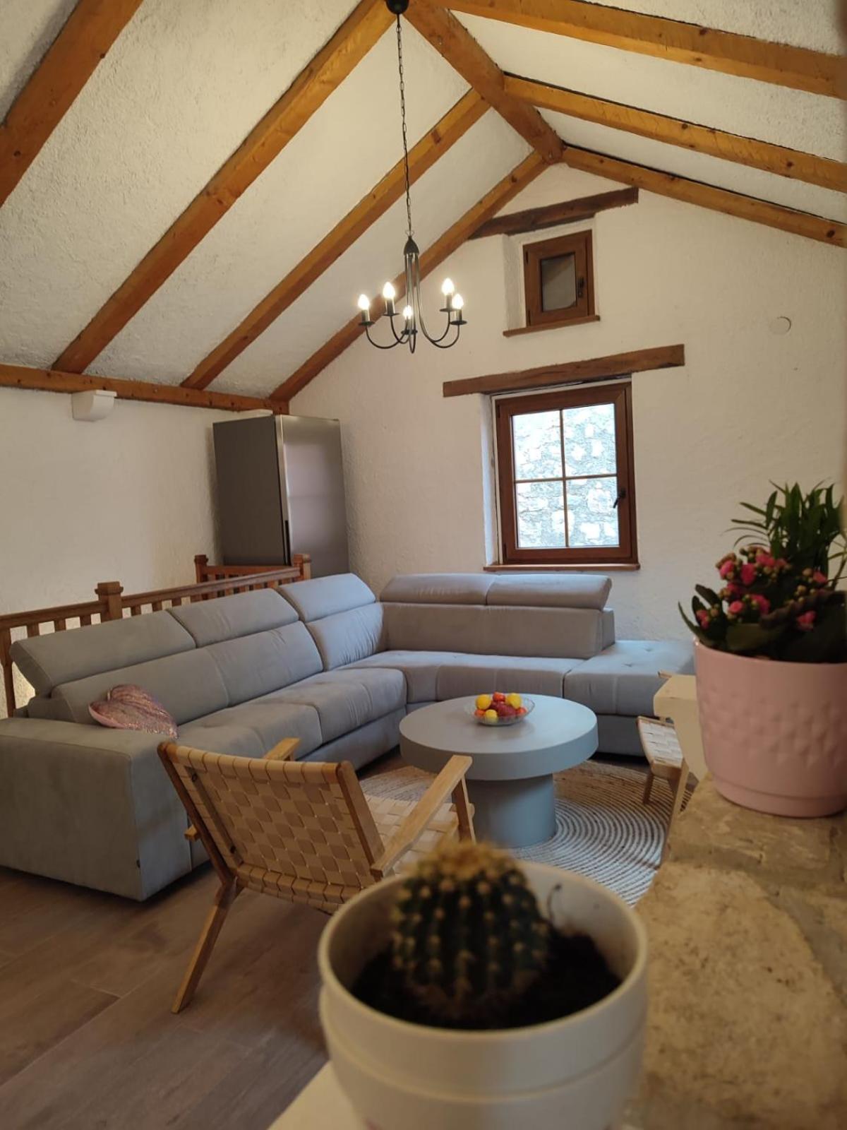 Marea - Old Town Retreat Villa