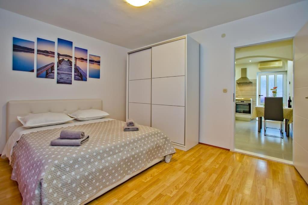 Apartment Apartman Althea U Centru Hvara Hvar Town