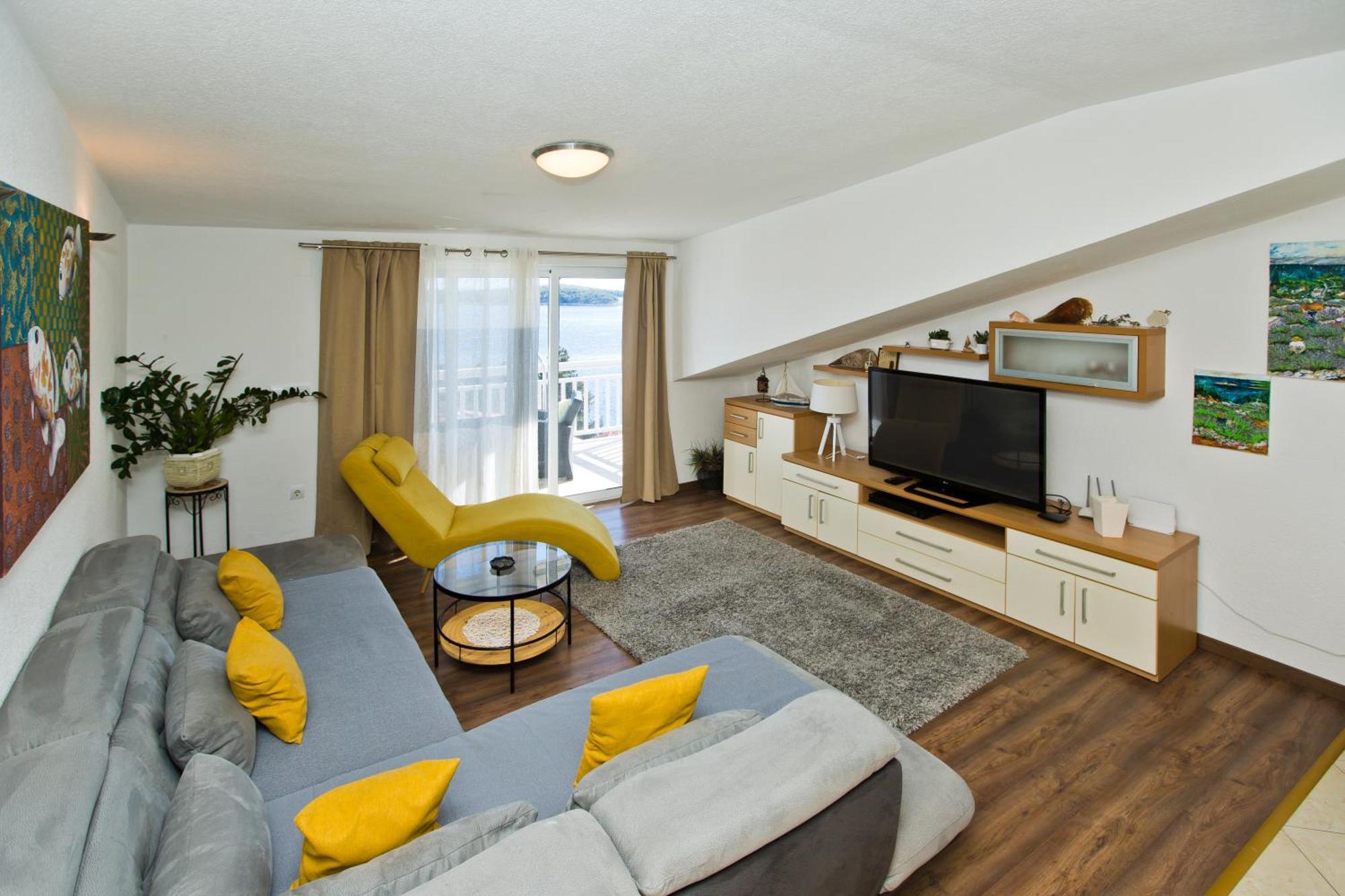 Apartment Zora *