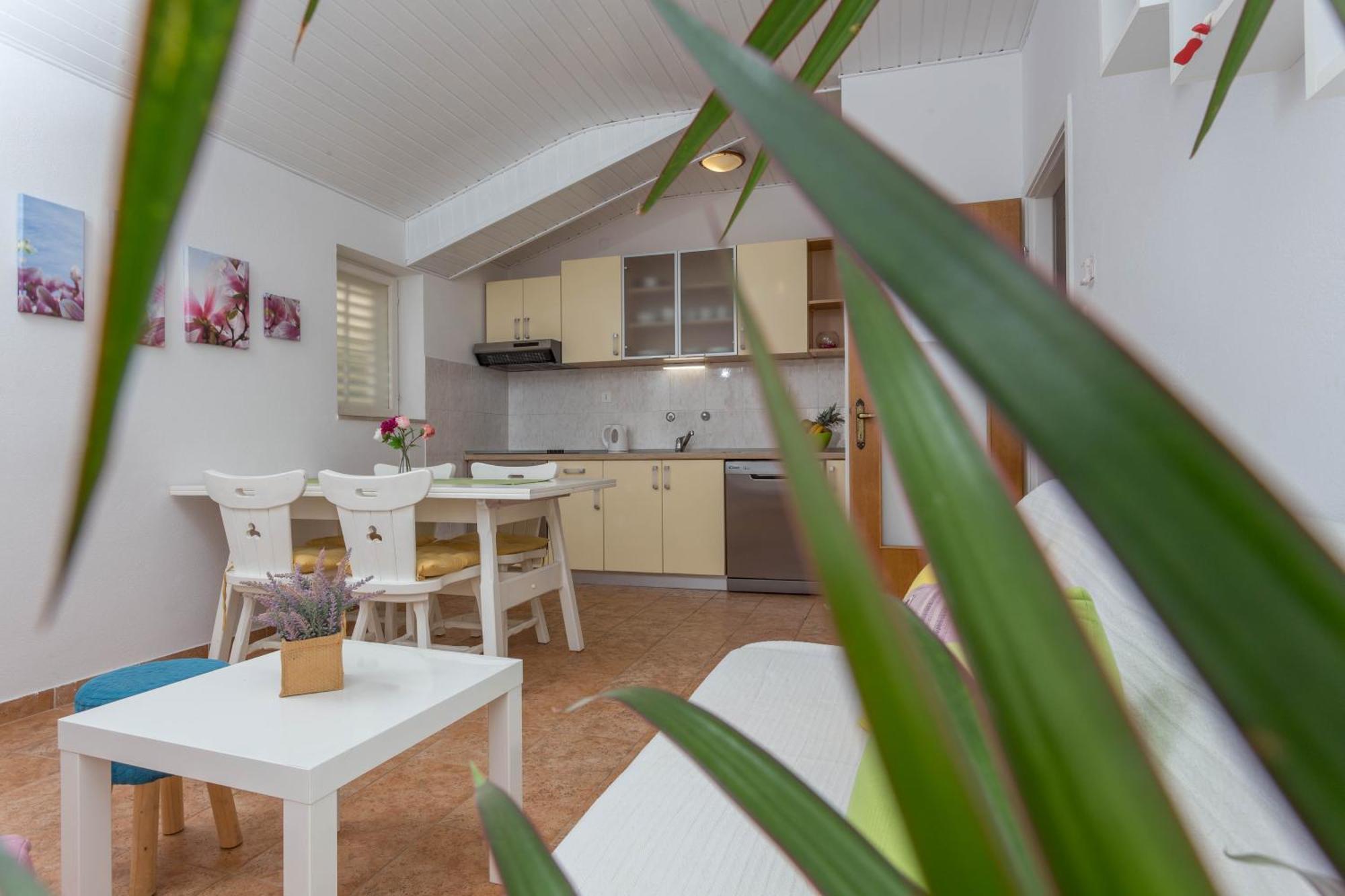 Marija Bibic Apartment Hvar Town