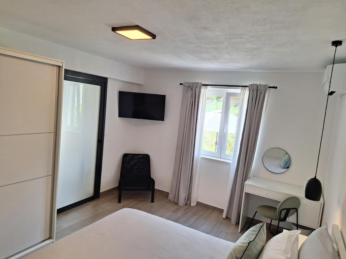Mimi Apartment Hvar Town