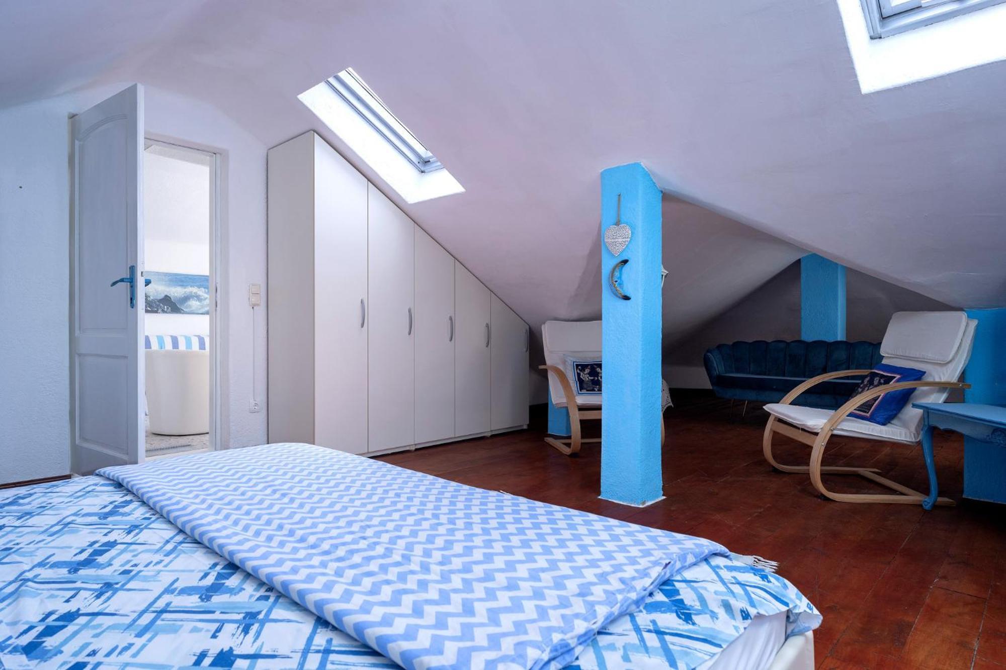 Domus Marini *