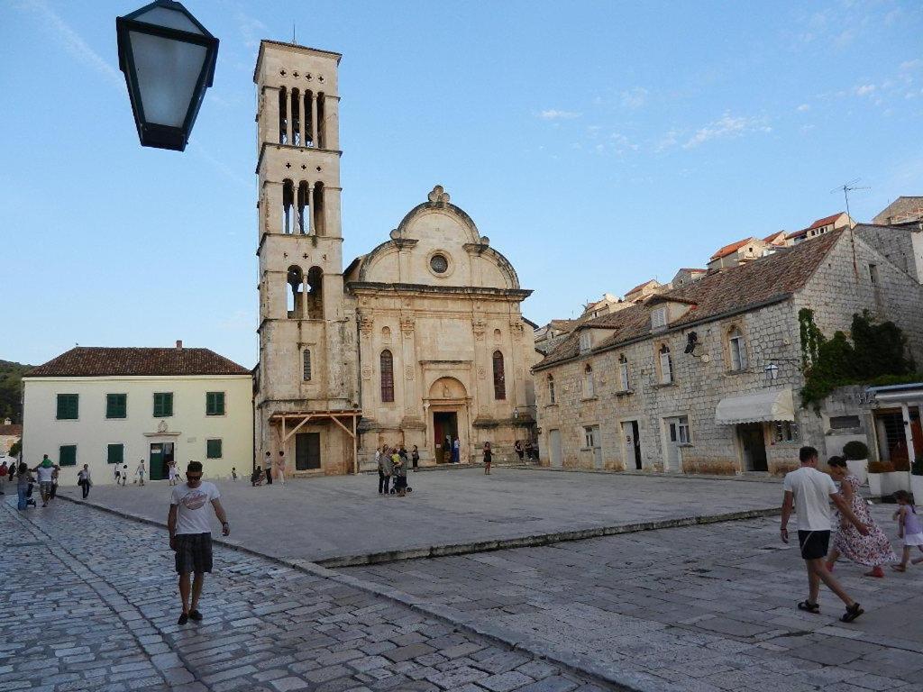 Gostinjska kuća Teo 1 Hvar Town