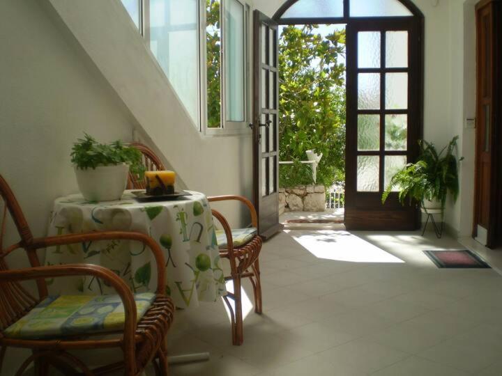 Ana Hvar Apartment *