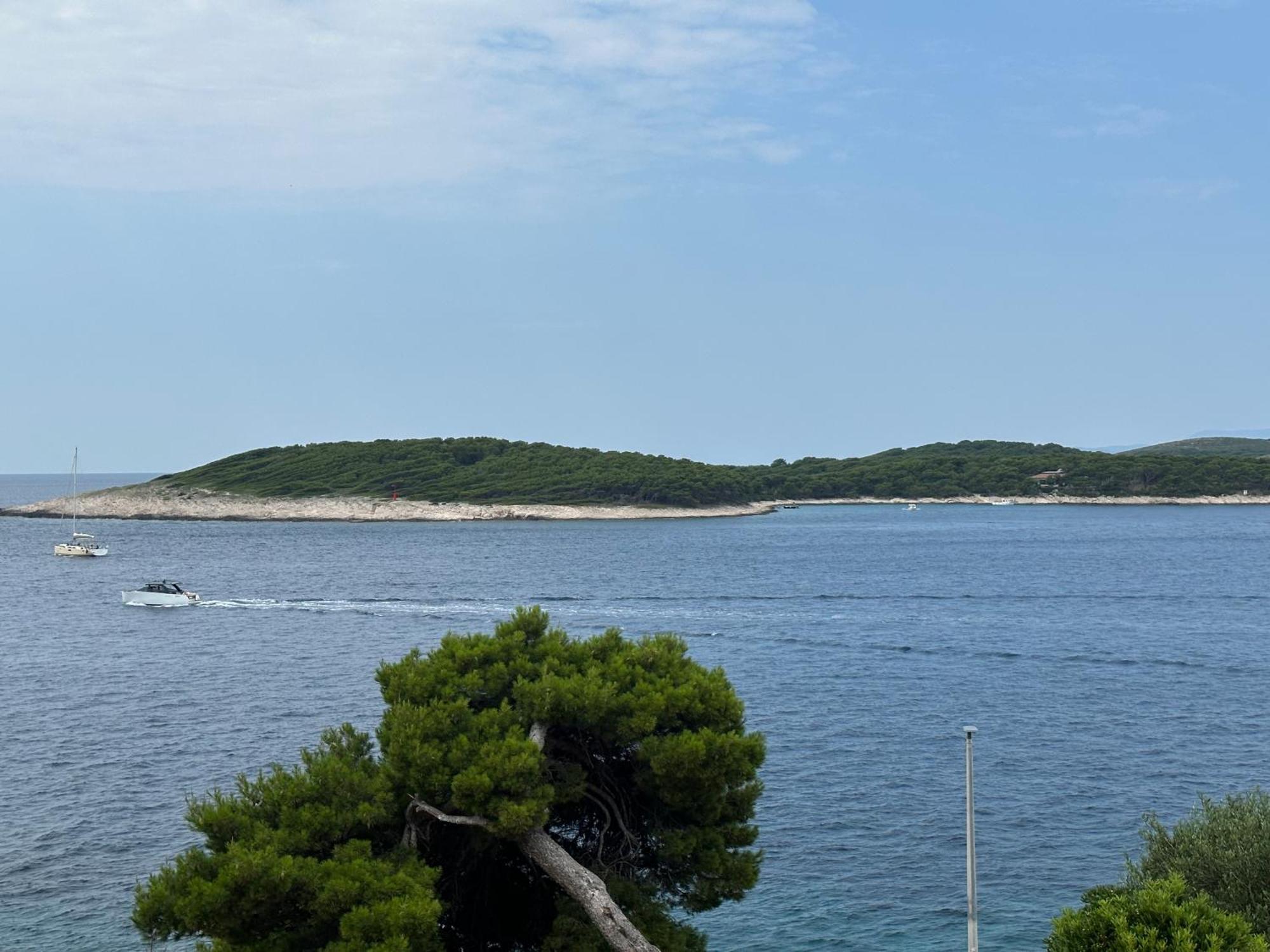 Apartment Porthos Hvar Town