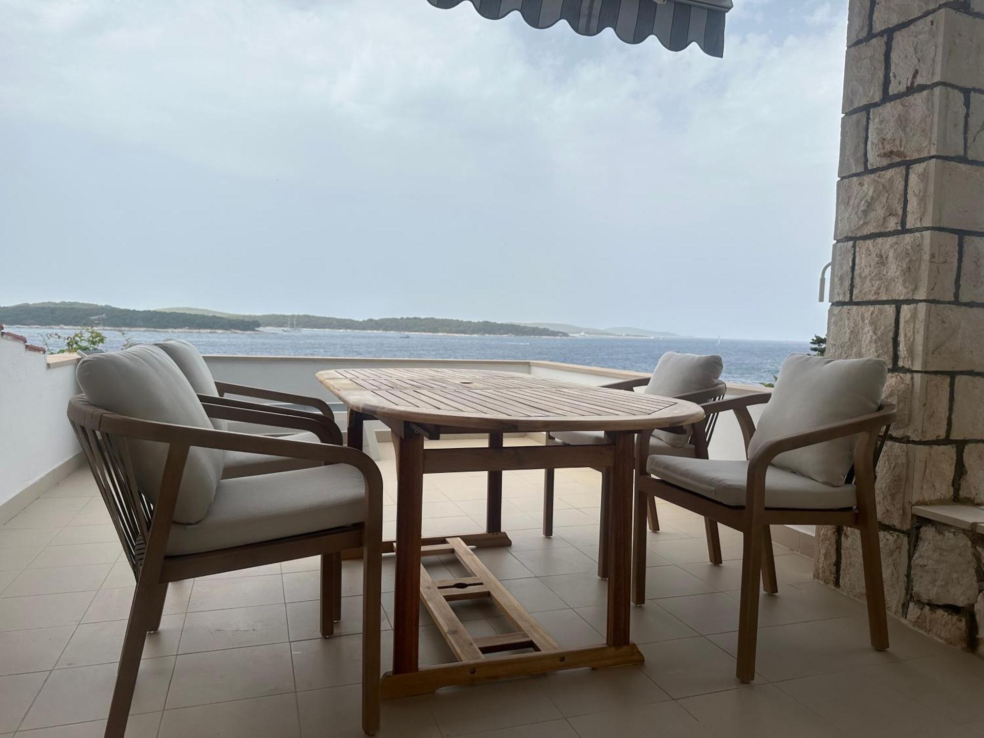 Porthos Apartment Hvar Town