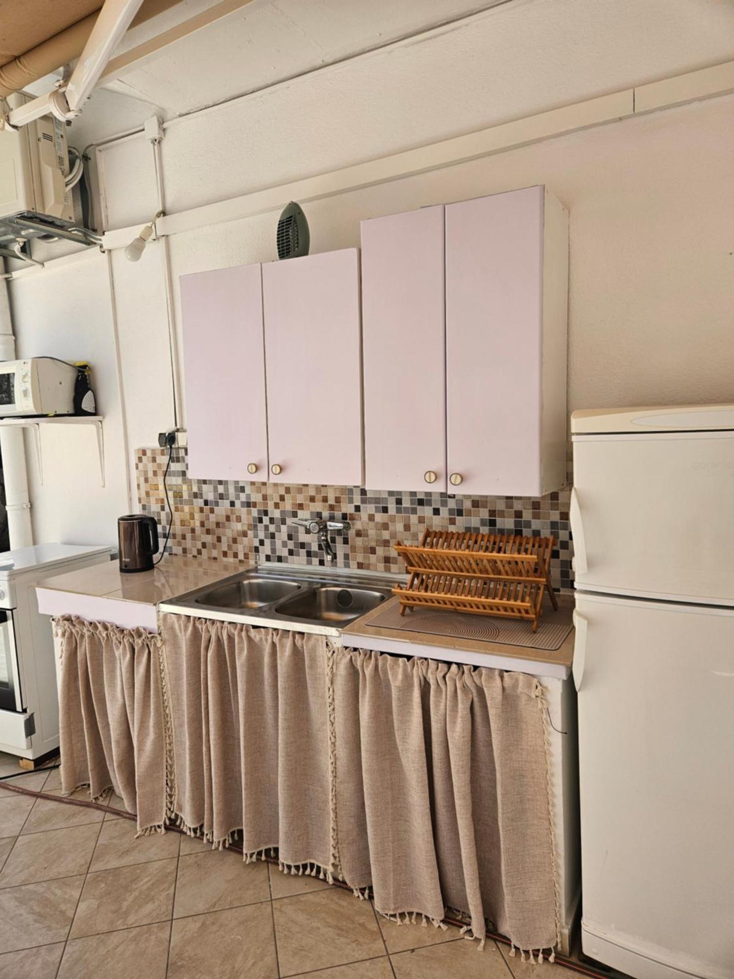 Luka's & Albergue *