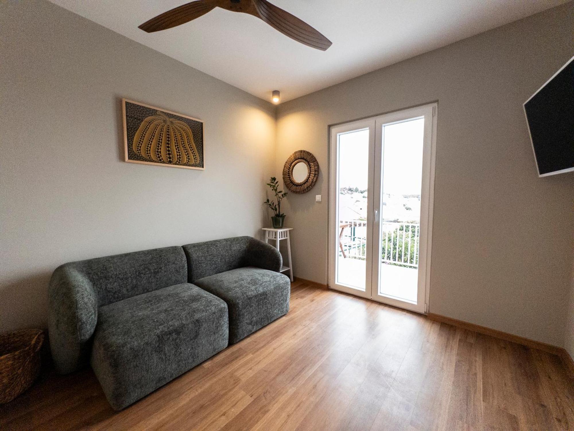 Apartment Double With Magnificant Sea View *