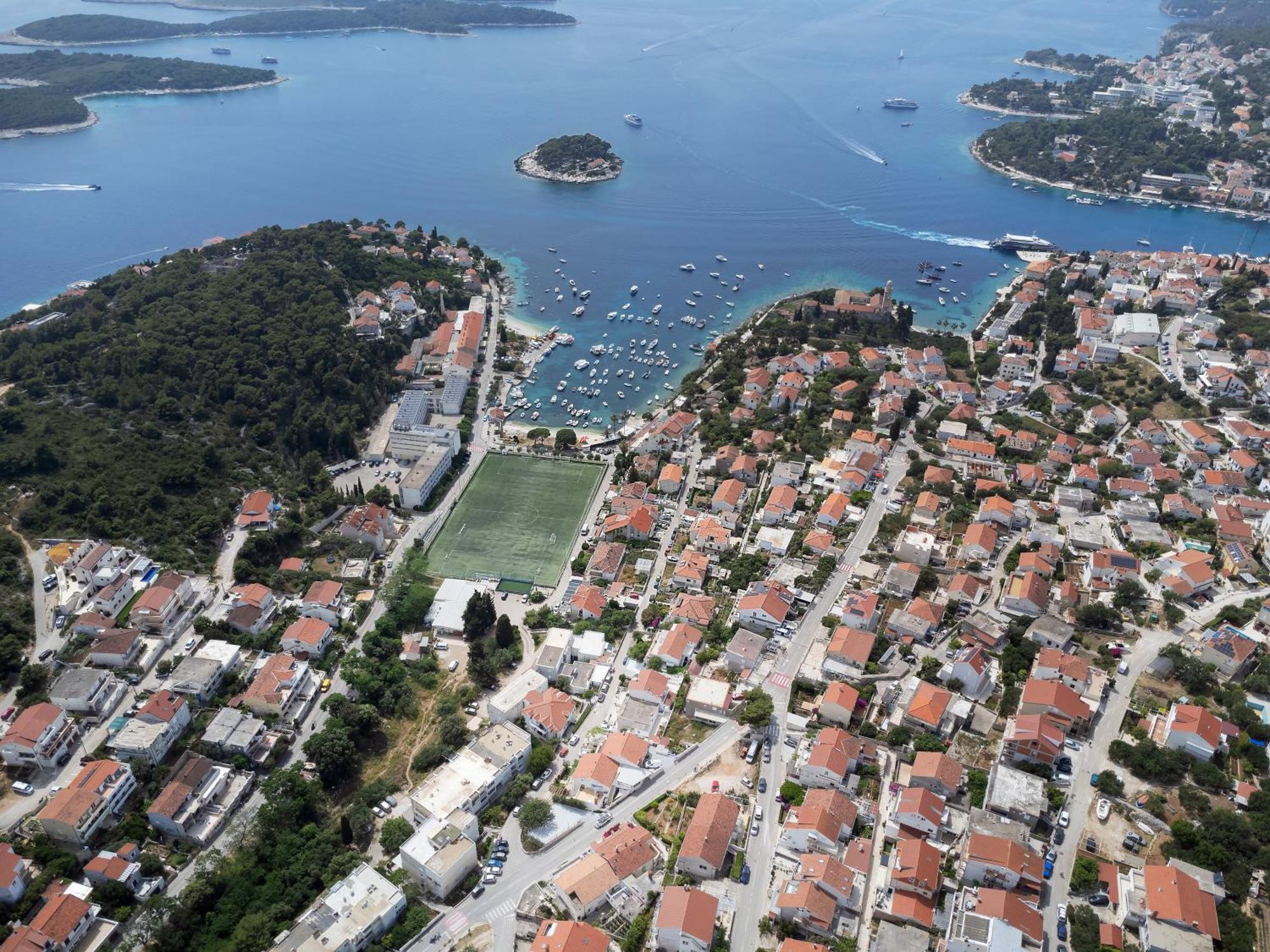 Zbondini Oasis - Hvar