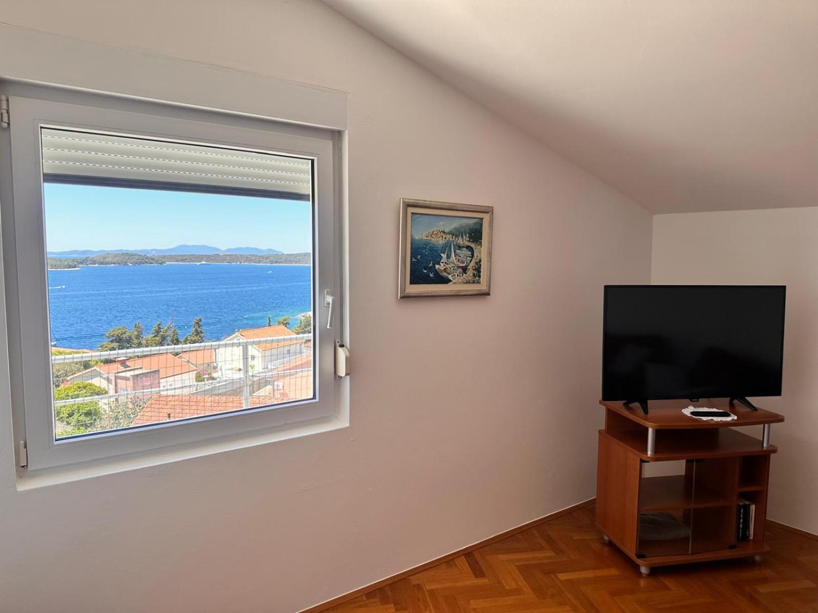 Apartment Lucija Hvar Town