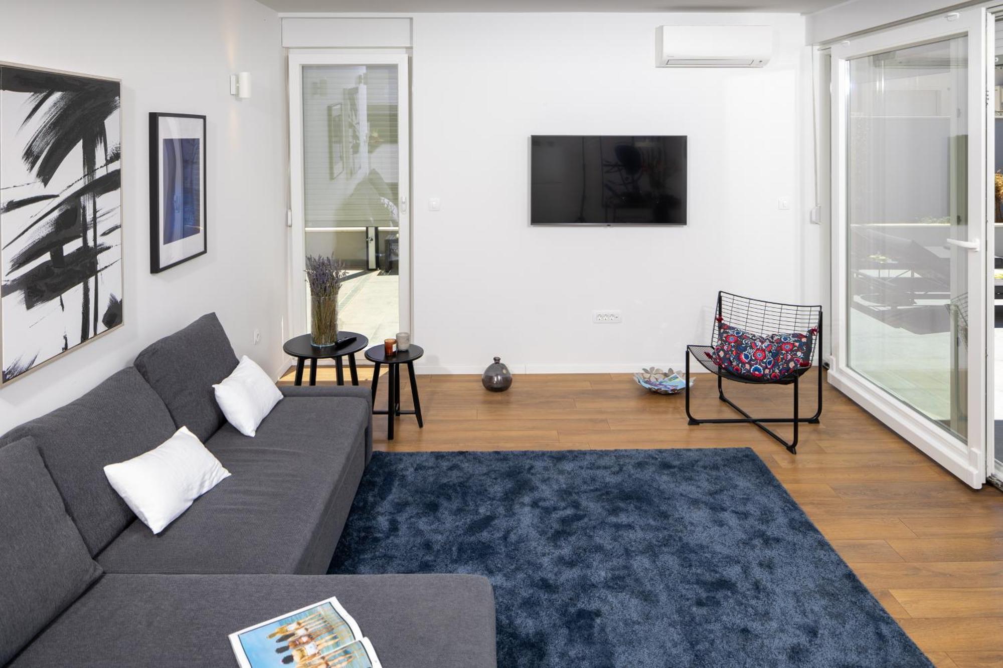Apartment House 