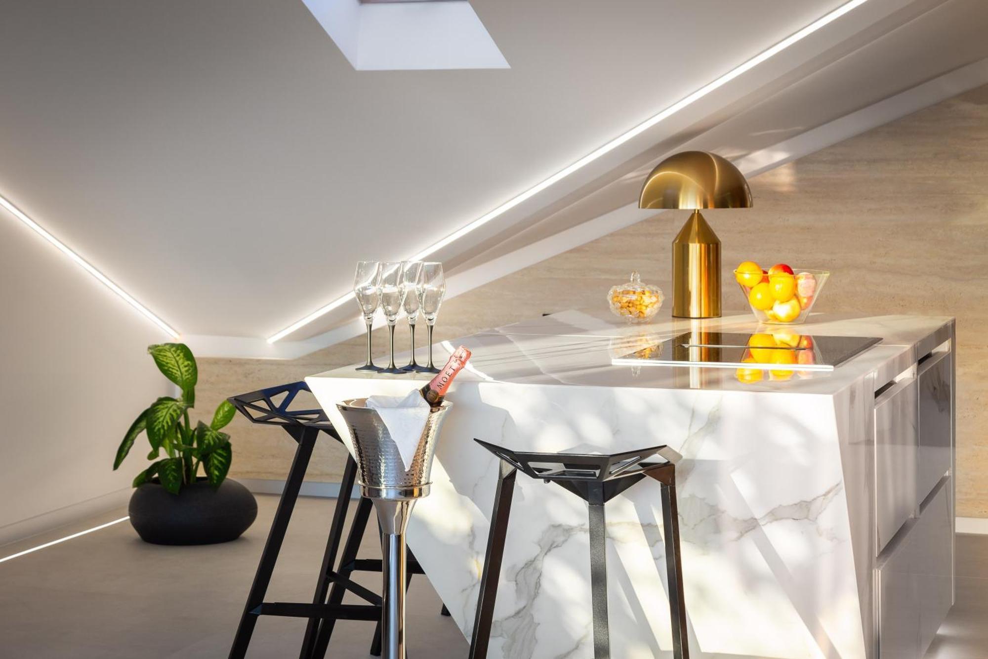 Luxury Penthouse Hvar With Jacuzzi & Sea View * Hvar Town