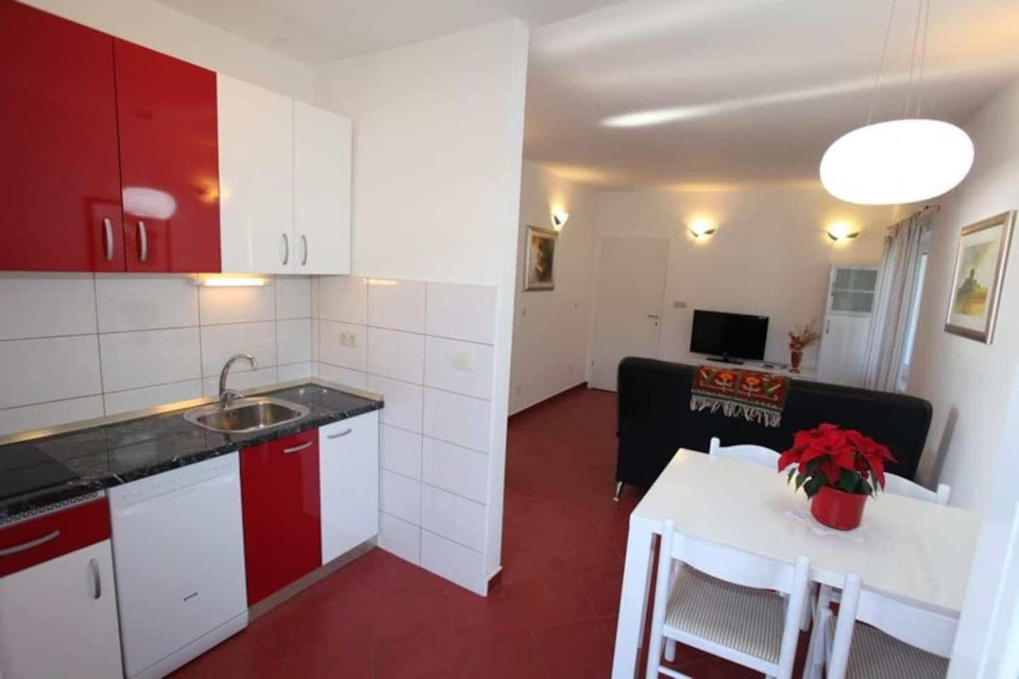 Nadi Apartment *
