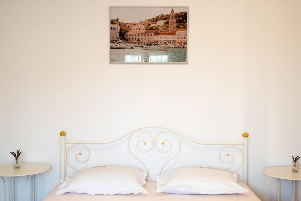 Olive House Rezo * Hvar Town