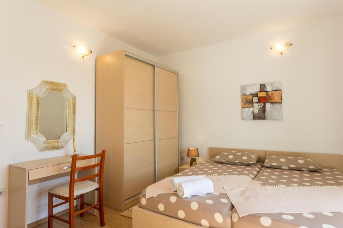 Apartment Ana Hvar Town